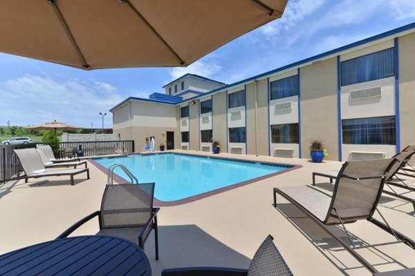 Baymont By Wyndham Ardmore I-35 Eksteriør billede
